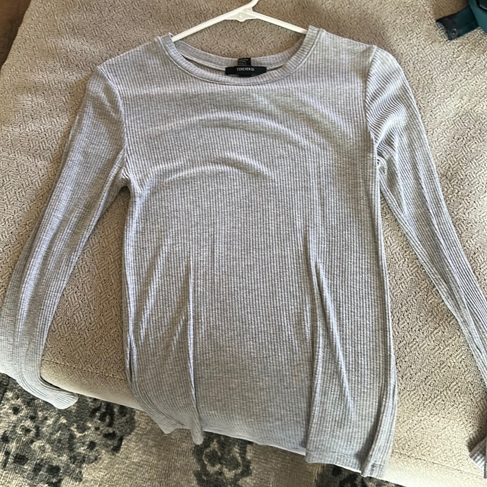 Size small long sleeve shirt